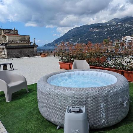Piccolo Appartamento Con Grande Terrazzo Panoramico Maiori Eksteriør billede