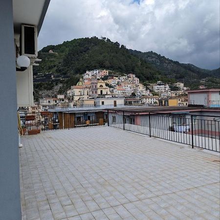 Piccolo Appartamento Con Grande Terrazzo Panoramico Maiori Eksteriør billede